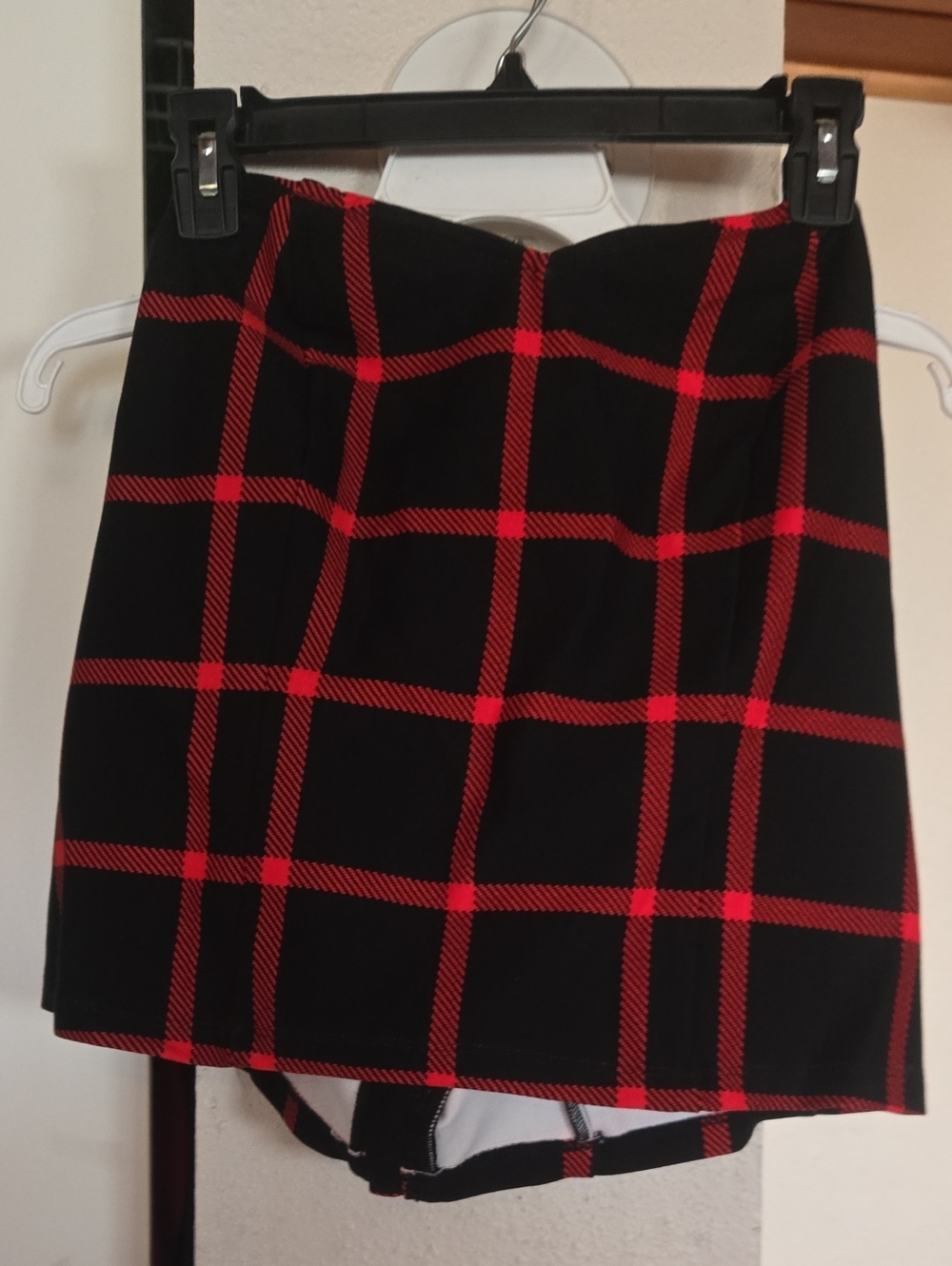 Black & Red Plaid Midrife Halter